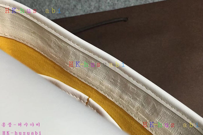 �ڹ̷��ޡ� ���ߵ� �Ż� �޽����� GY 355840-19