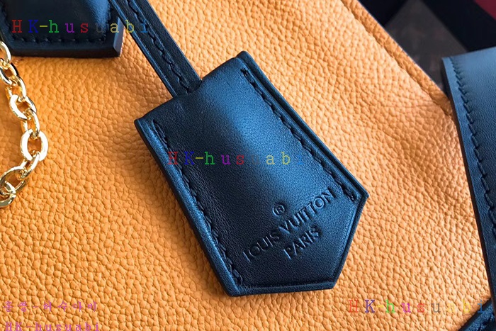 �ڹ̷��ޡ� ���̺��� �Ż� ��Ʈ�� M51654-4