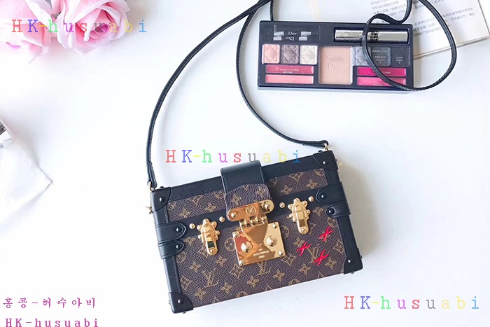 �ڹ̷��ޡ� ���̺��� �ڶ�� ��  M54650-6