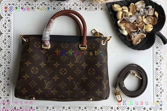 �ڹ̷��ޡ� ���̺��� �ȶ� BB M44034-2