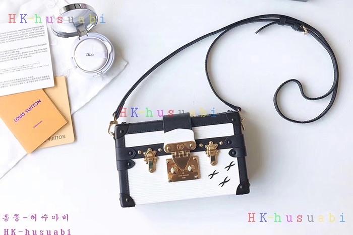�ڹ̷��ޡ� ���̺��� �ڶ�� ��  M54650-7