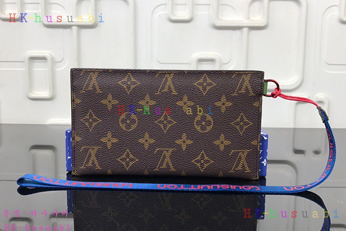 �ڹ̷��ޡڷ��̺��� ���� Ŭ��ġ M68003-3
