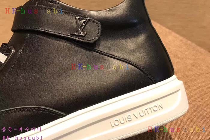 NEW 2018SS ���̺��� ������ ����Ŀ�� LV778414
