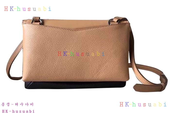 2017F/W �Ż� ����� ������ ũ�ν� �� GV779922-1 