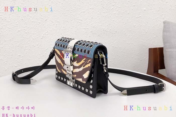�ڹ̷��ޡ�2018SS  ����� ���͵� ��Ƽ ����� P 1BD121-2