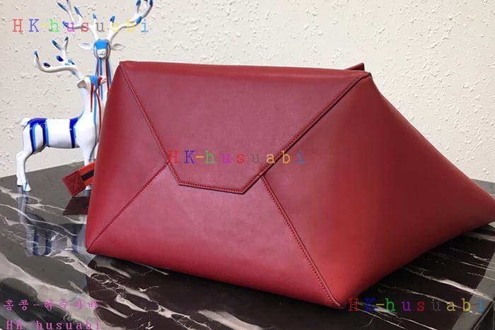 �ڹ̷��ޡ� ������ ī�ٽ� ���� ����� CL 176023-2
