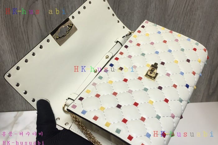 �ڹ̷��ޡ� �߷�Ƽ�� �����͵� ü�ι�  V 0137