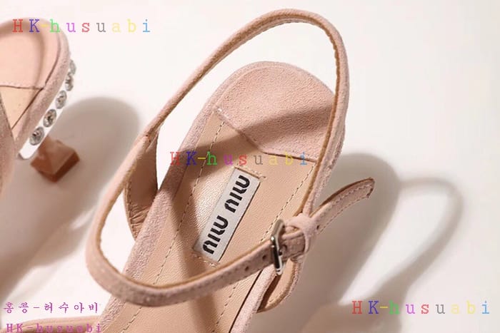NEW 2018SS �̿�̿� ������ �Ź� MU 658810