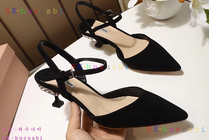 NEW 2018SS �̿�̿� ������ �Ź� MU 658811
