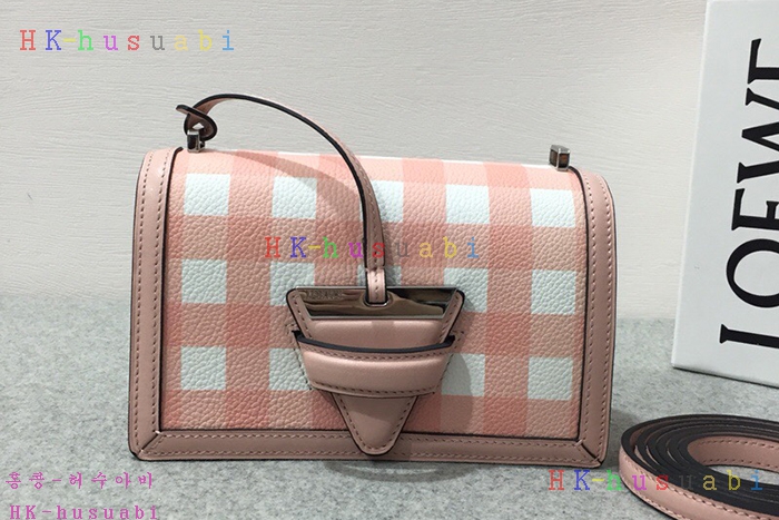 �ڹ̷��ޡ� �ο��� �ٸ����γ���  LW 88701