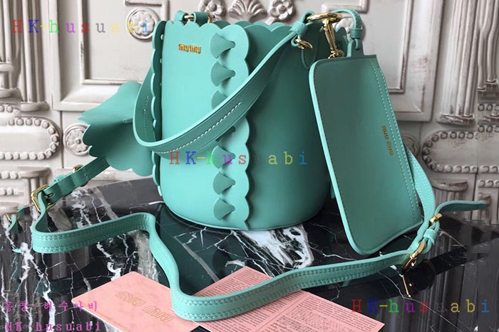 �ڹ̷��ޡ� �̿�̿� �Ż� ��Ŷ�� MM 5BE012