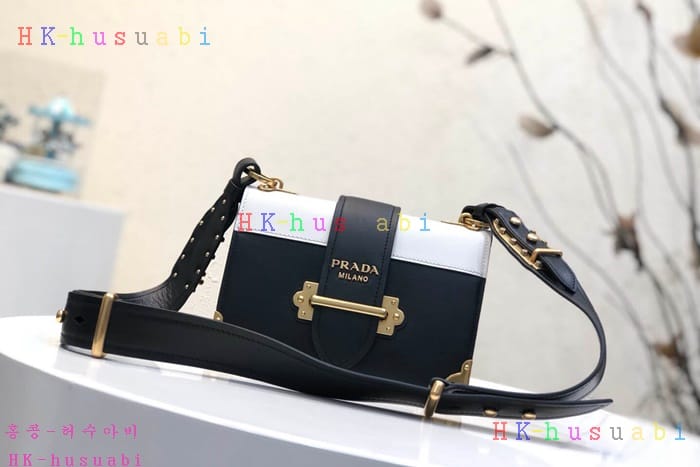 �ڹ̷��ޡ� ����� ī�̿��� P 1BD045-2