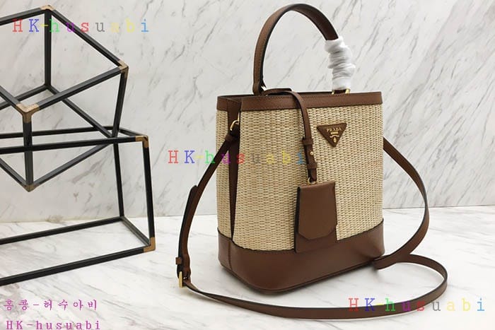 �ڹ̷��ޡ� ����� ������ PR 1BA212-4