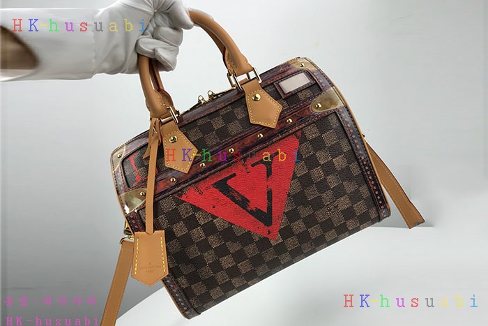 �ڹ̷��ޡ� 2019SS ���̺��� ���ǵ� LV M52249