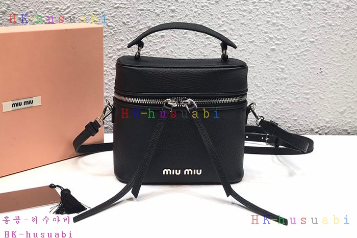 �ڹ̷��ޡ� �̿�̿� ���� ����� MU 5BH122-4