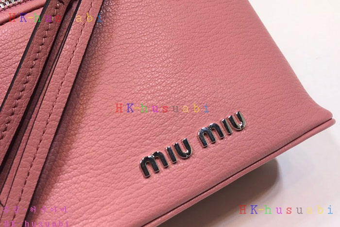 �ڹ̷��ޡ� �̿�̿� ���� ����� MU 5BH122