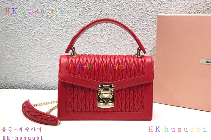 �ڹ̷��ޡ� �̿�̿� ���ǵ��� ��Ʋ�� ��Ʈ�� MU  5BA094