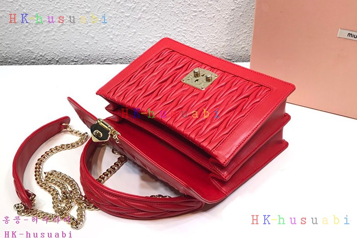 �ڹ̷��ޡ� �̿�̿� ���ǵ��� ��Ʋ�� ��Ʈ�� MU  5BA094