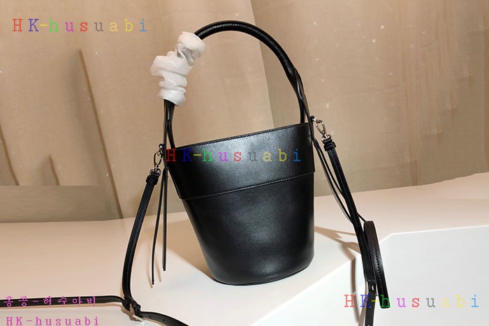 �ڹ̷��ޡ� ����� �̴� ��Ŷ�� P 1BE015-3