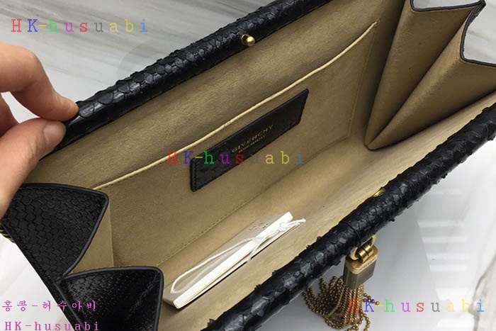 �ڹ̷��ޡ� ����� �� �� GV 299808