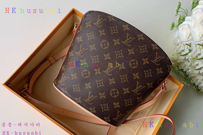 �ڹ̷��ޡ� 2019SS ���̺��� ��ο�Ʈ ��� ũ�ν��� M51290