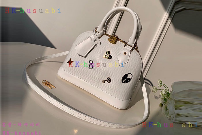�ڹ̷��ޡ�2019SS ���̺��� �˸� BB  M52885
