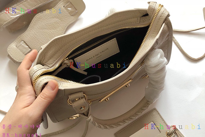 �ڹ̷��ޡ� �߷��þư� �̴� ��Ƽ�� BL 298A-2