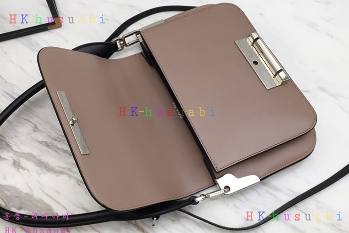 �ڹ̷��ޡ� ����� �ú��� ���� ����� P 1BD165-11