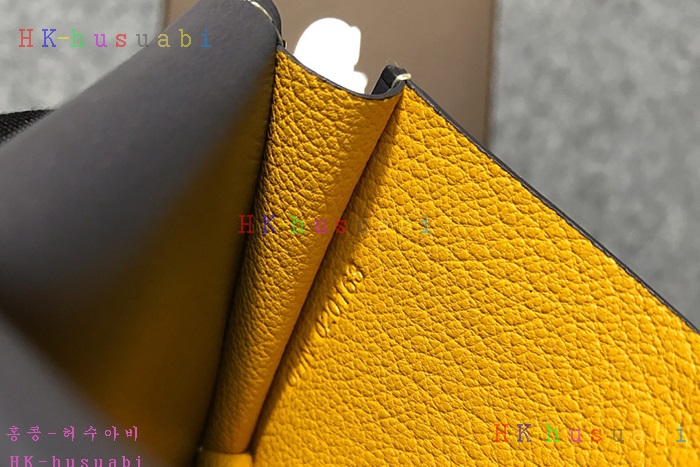 �ڹ̷��ޡ� ���ߵ� ī������ �Ż� G 341270-7