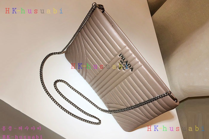 �ڹ̷��ޡ� ����� ���̾�׷� ü�� Ŭ��ġ P 1BF087-2