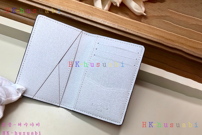 �ڹ̷��ޡ� ���̺���  ���� M67817