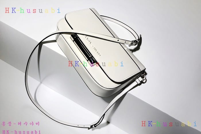 �ڹ̷��ޡ� ����� �ú��� ���׹� P 1BD170