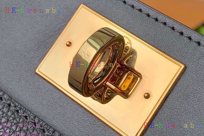 �ڹ̷��ޡ� ���̺��� �� ���� ���̵� M53826