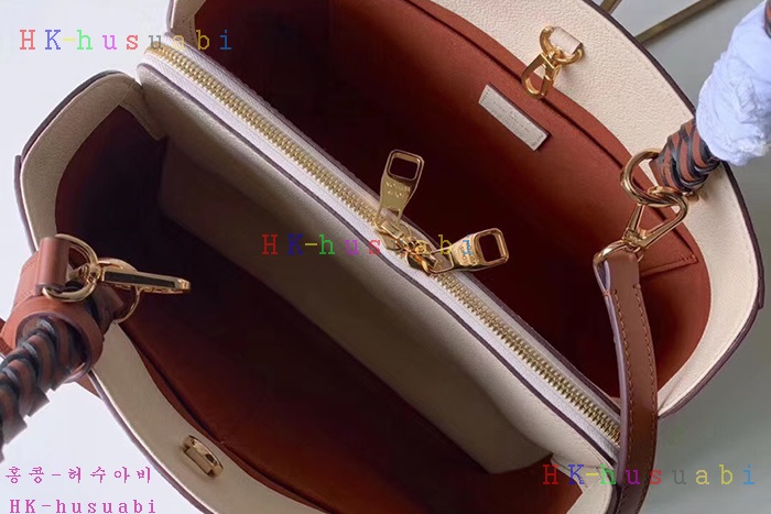 �ڹ̷��ޡ� ���̺��� �������� ���״� M53939 (����)