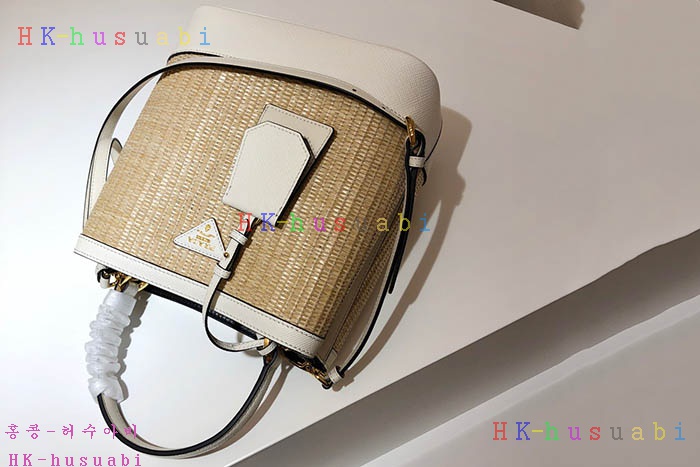 �ڹ̷��ޡ� ����� ������ PR 1BA212