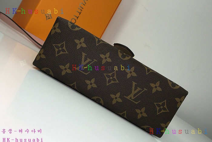 �ڹ̷��ޡ� ���̺��� ��Ű BB  LV M44080