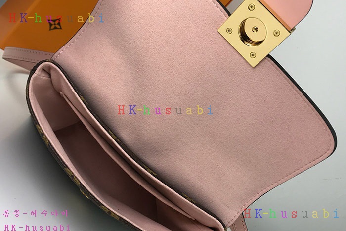 �ڹ̷��ޡ� ���̺��� ��Ű BB  LV M44080