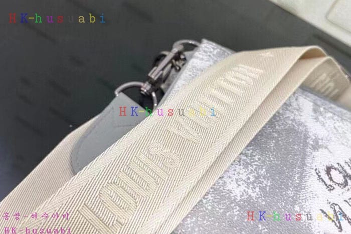 �ڹ̷��ޡڷ��̺��� Ʈ���� �޽��� N50068