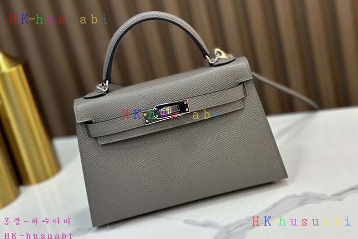 �ڹ̷��ޡڿ����޽� �̸� �̴�  H 9668220-3 �ü���